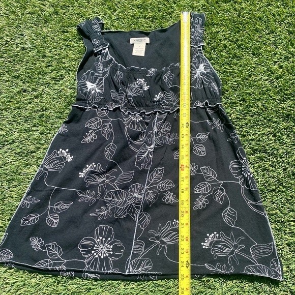 Vertigo Paris L Embroidered sleeveless Baby Doll Tank Top Used good condition - Picture 3 of 6